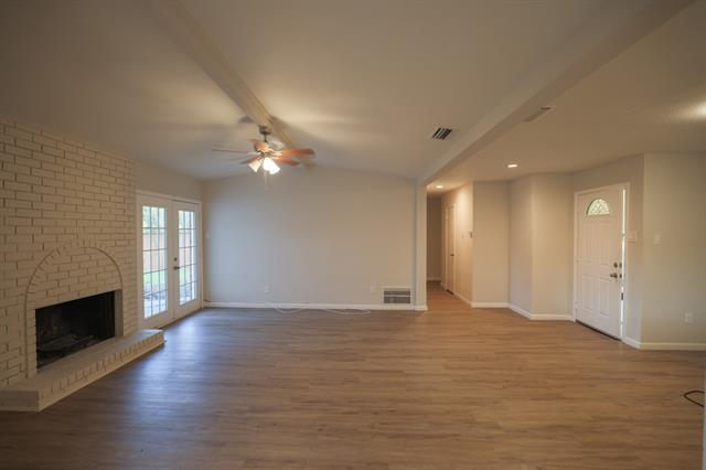 Foto del edificio - 4117 Lindenwood Ln