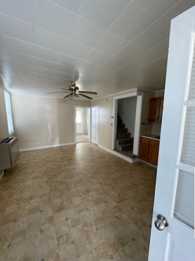 296 W Maple St, Dallastown, PA 17313 Townhome Rentals in Dallastown