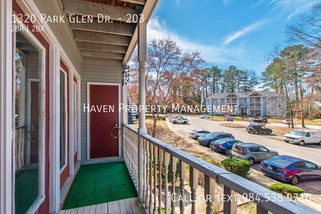 Foto del edificio - 1320 Park Glen Dr