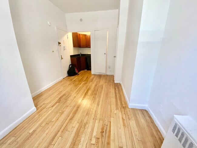 Foto del edificio - 338 West 14th Street