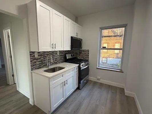 Foto del edificio - 117 Corbin Ave