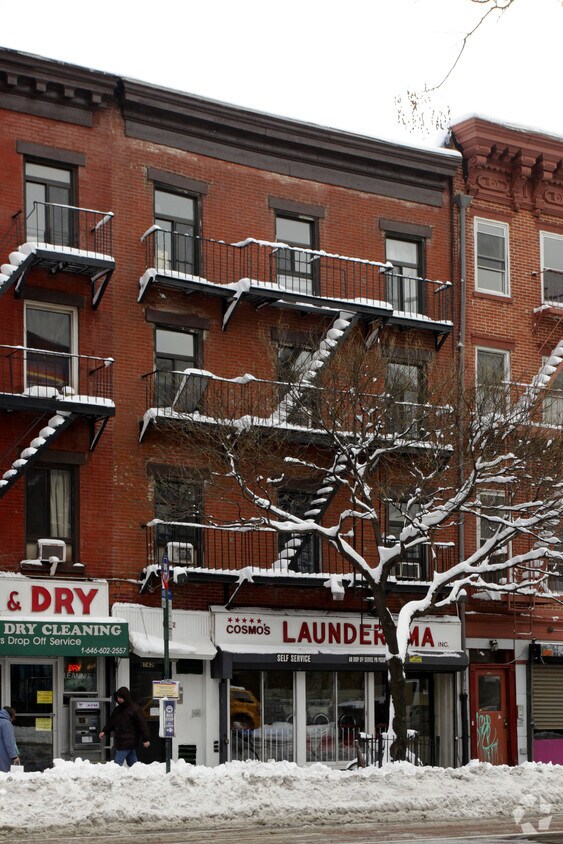 Building Photo - 142 1st Ave