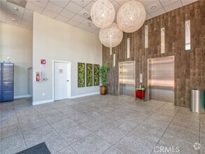 Building Photo - 56 E Duarte Rd