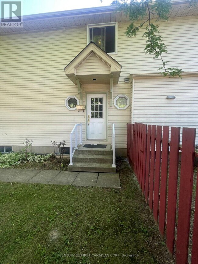 Building Photo - 101 Southcott Ct