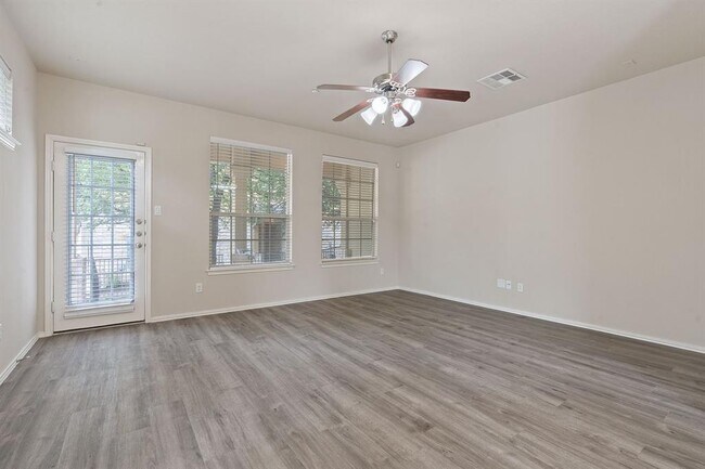 Foto del edificio - 14815 Avery Ranch Blvd
