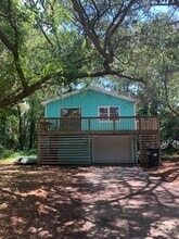 Building Photo - 1104 Charlotte Ln