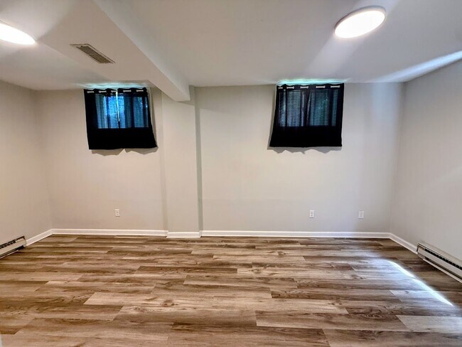Foto del edificio - Bender Ave Duplex