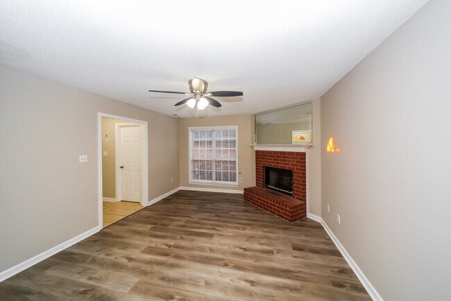 Building Photo - 7621 Davis Pkwy