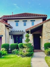 Building Photo - 4922 Summer Manor Ln