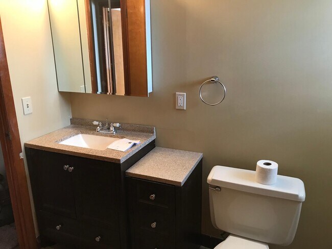 Foto del edificio - 1250 E 276th St