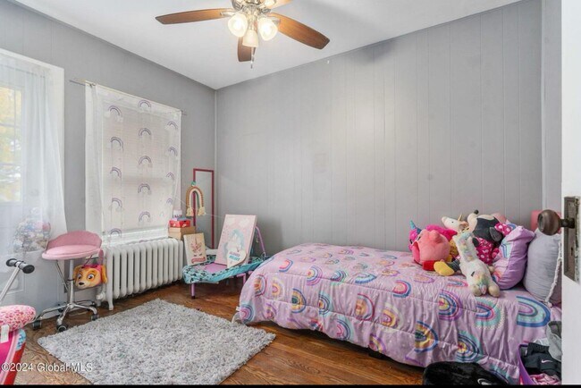 Foto del edificio - 115 Woodlawn Ave