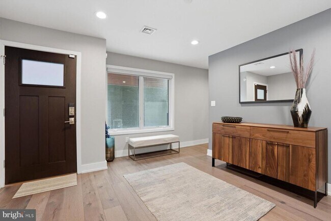 Foto del edificio - 611 N Galloway St