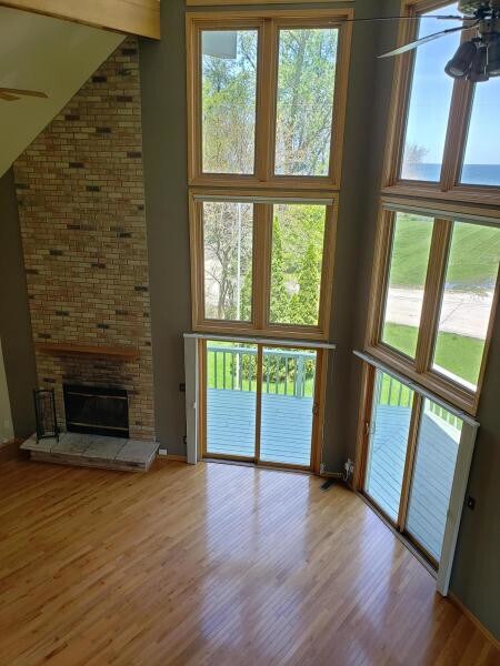 Foto del edificio - 8602 Lakeshore Dr