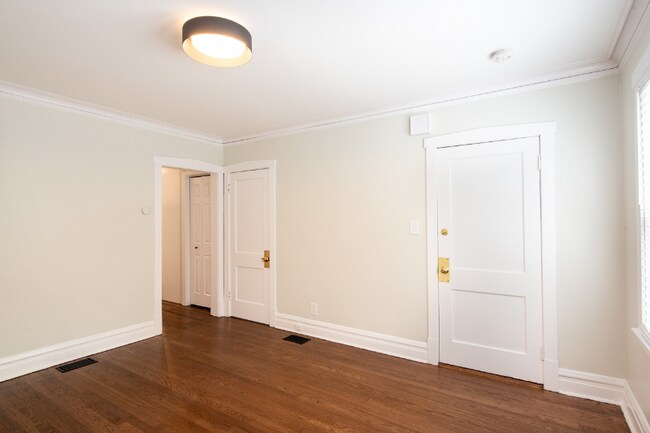 Foto del edificio - 2630 W Medill Ave