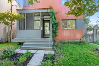 Building Photo - 621 Otisco St