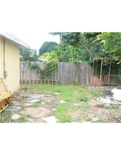 Building Photo - 1370 NW 55th Ave
