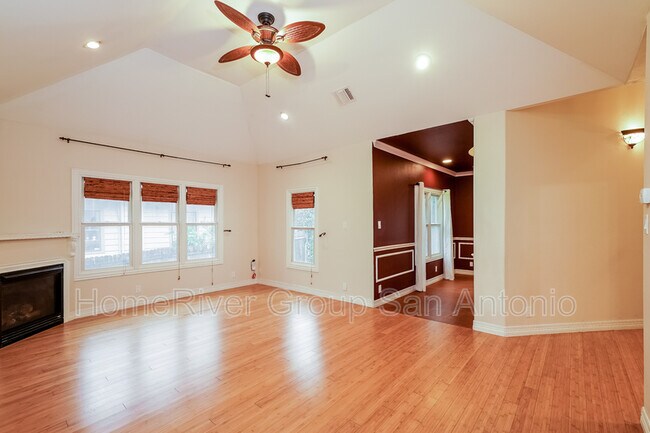 Building Photo - 231 Harrison Ave