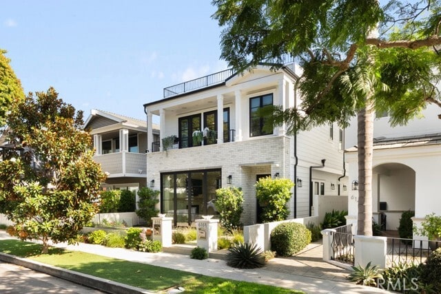 Foto del edificio - 616 Acacia Ave