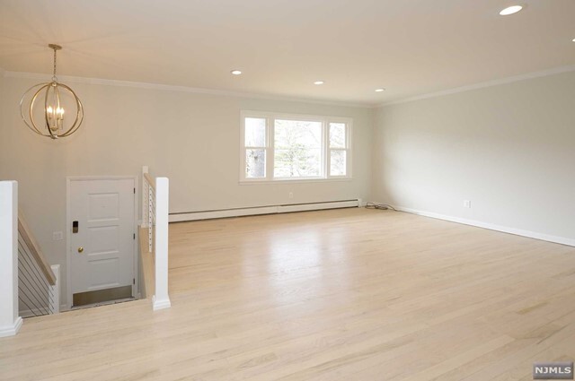 Building Photo - 43 Spruce Ave