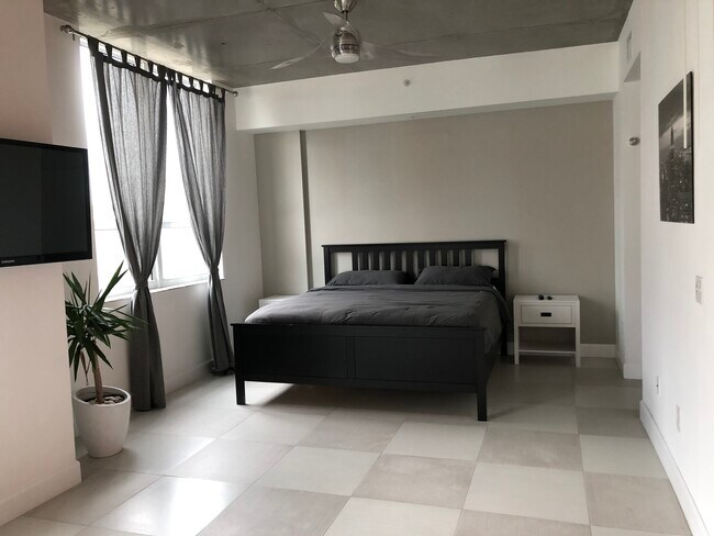 Bedroom - 2275 Biscayne Blvd