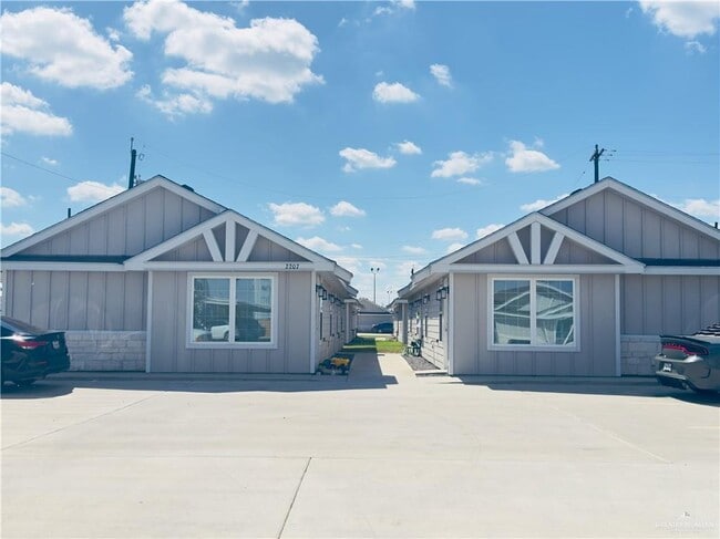 Building Photo - 21 Northridge Ave