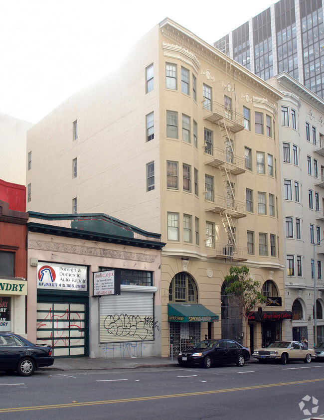 Building Photo - 640-644 Polk St