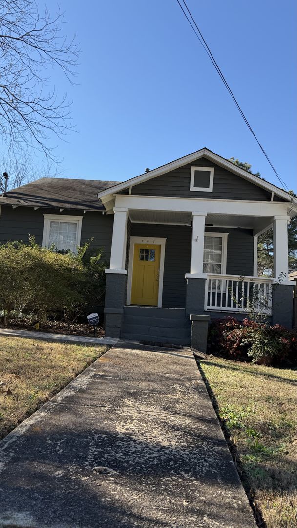 Interior Photo - Fully Gated 3 Bed 2 Bath Plus Bonus Room