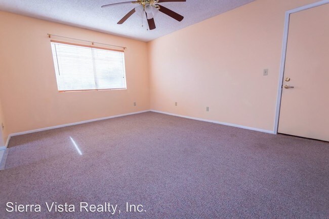 Building Photo - 3 br, 2 bath House - 830 N Buckhorn Dr