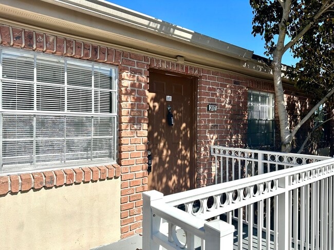 Photo - Effortless lifestyle starts here – Upgraded 1Bedroom 1Bath condo-unit!