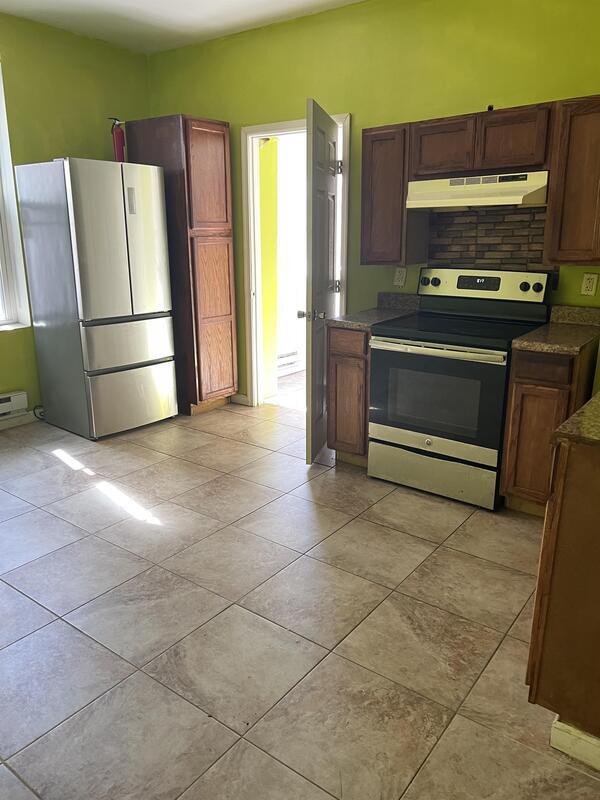 118 E Broad St, West Hazleton, PA 18202 Condo for Rent in West Hazleton, PA