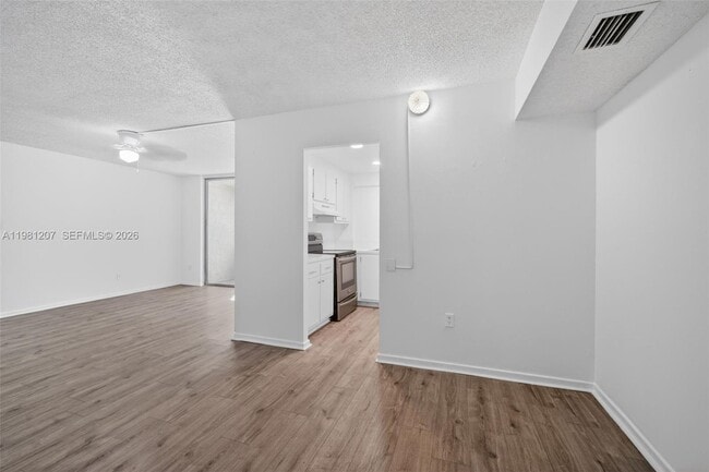 Building Photo - 9091 Lime Bay Blvd