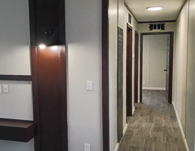 Foto del edificio - 100 Deerwood Park