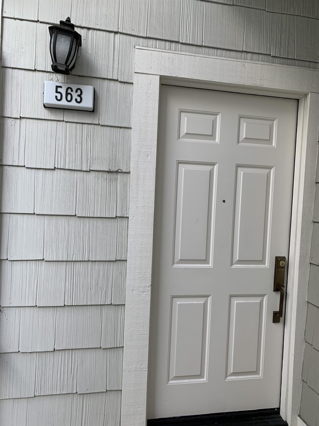 Building Photo - 563 Shoal Cir