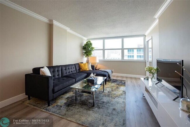 Building Photo - 209 N Fort Lauderdale Beach Blvd