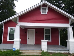 Building Photo - 120 E Walnut Ave