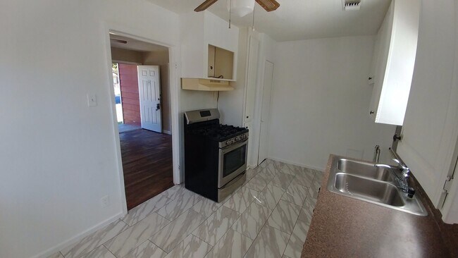 Foto del edificio - Location....Location....Location....