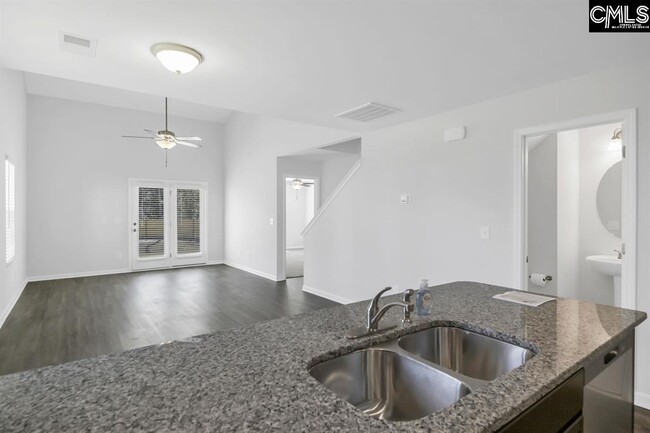 Building Photo - 629 Wooster Dr