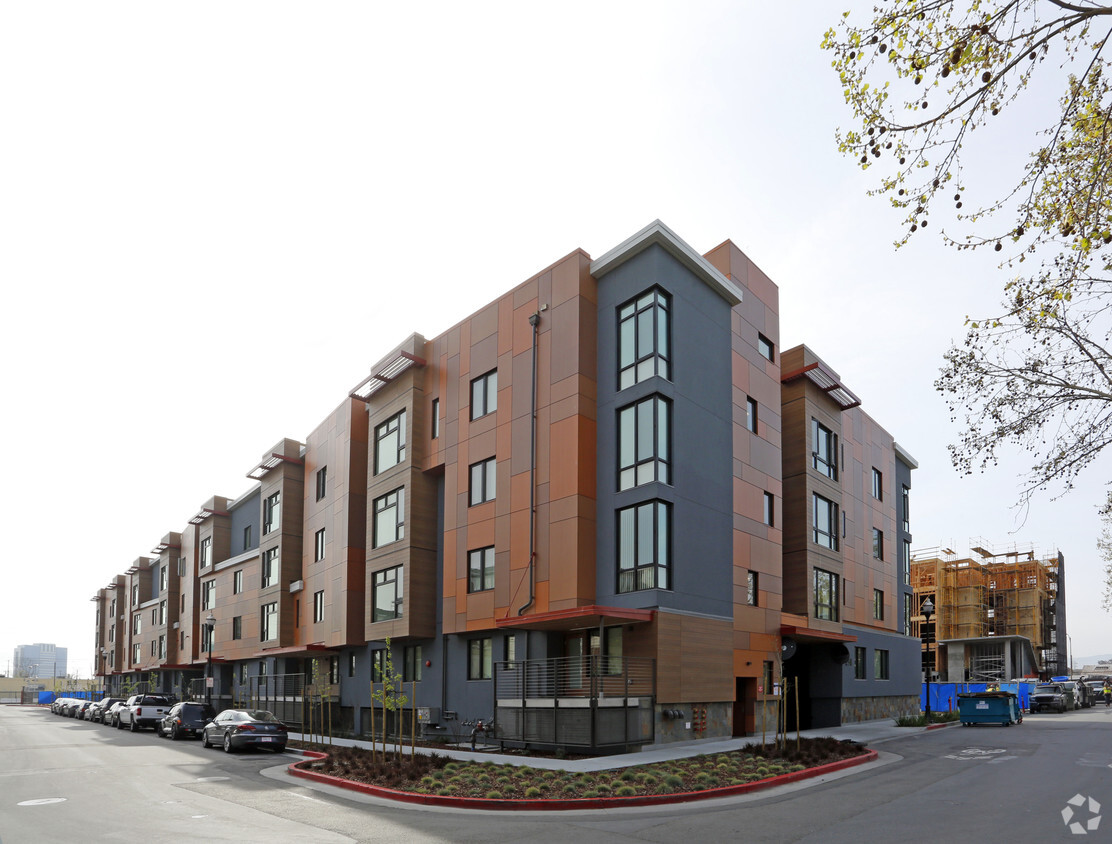Foto del edificio - Laurel Grove Apartments
