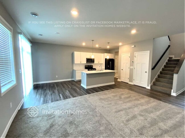 Building Photo - 16710 Dunkirk Cir N