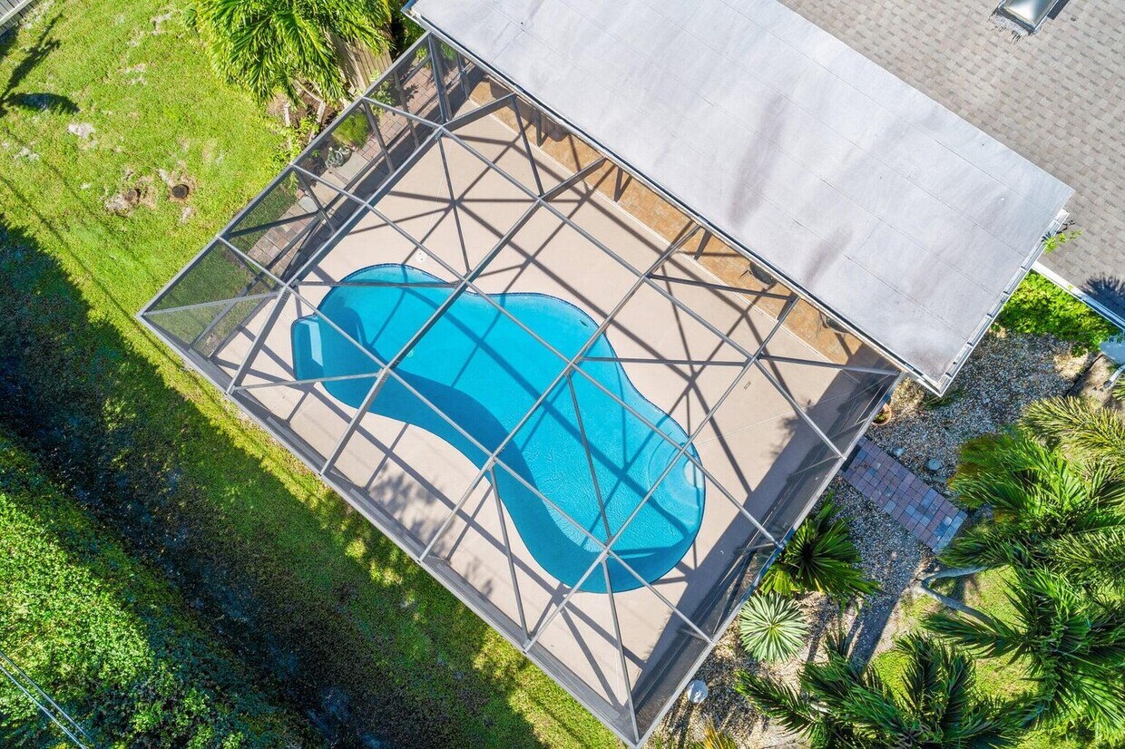 Foto principal - 8148 SE Coconut St