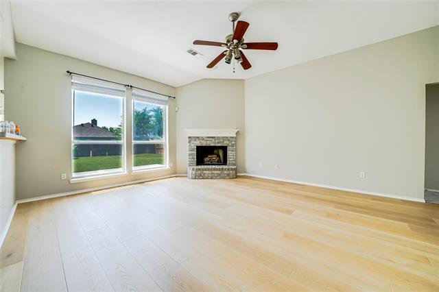 Foto del edificio - 3306 Scenic Glen Dr