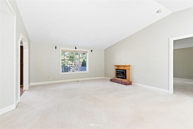 Building Photo - 9722 194th St E