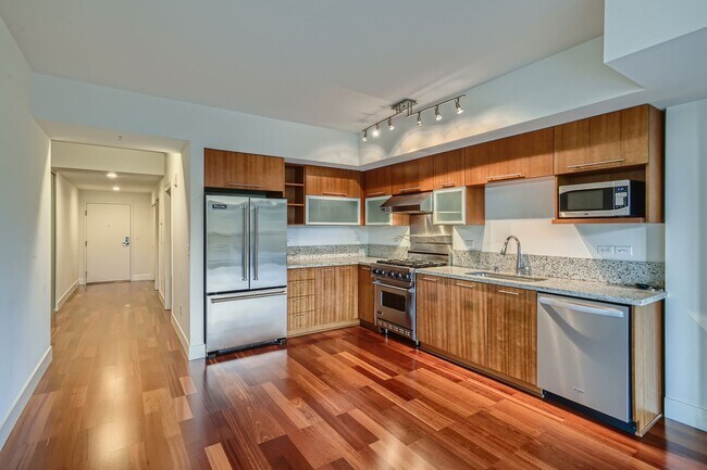 Foto del edificio - Gorgeous 2 Bed Unit @ The Gallery - Belltown Living at its Finest!
