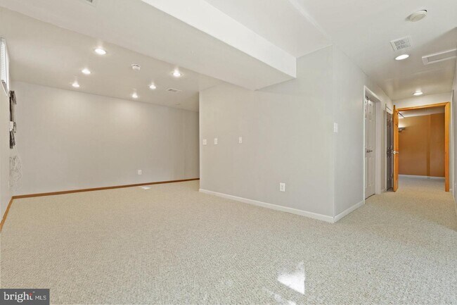 Foto del edificio - 4026 TOWHEE Ct