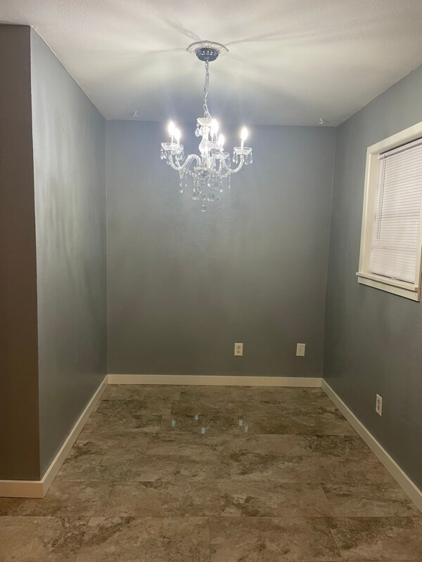 Foto del edificio - 304 W Denton Ave