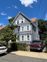 Building Photo - 31 Maple Ave