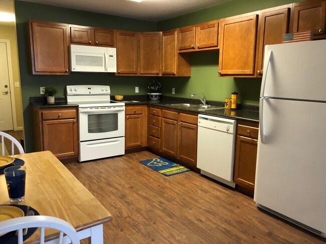 Kitchen - Metro Towers
