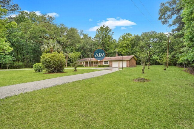 Foto del edificio - Rare opportunity minutes away from Savannah - 3-bedroom/2-bathroom home Move In Today!