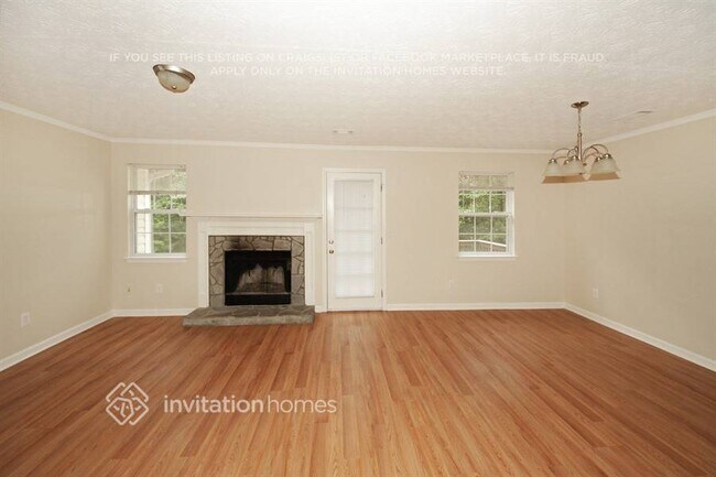 Building Photo - 235 Macadamia Ct