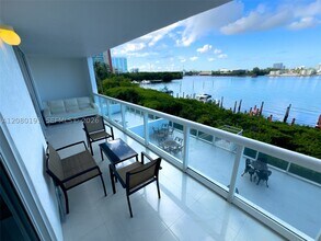 Building Photo - 17050 Bay 405 Bay